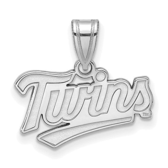 The 14k White Gold MLB Minnesota Twins T-C Small Pendant showcases "Twins" in elegant script, crafted from shimmering white gold. Ideal for any fan, it merges team spirit with sophistication.