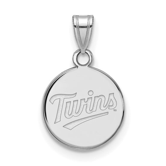 The 10k White Gold MLB Minnesota Twins T-C Small Disc Pendant features "Twins" engraved in cursive on a silver disc with a shimmering finish, topped with a sleek clasp for easy necklace attachment, exuding elegance akin to 10 Kt white gold.