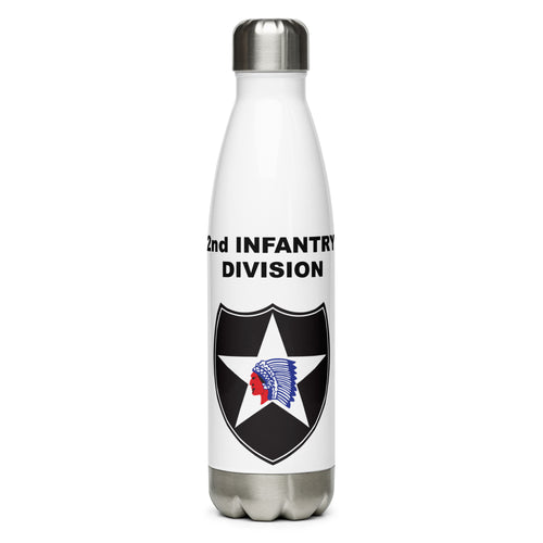 Designed with the 2nd Infantry Division logo of the US Army, this water bottle is the perfect addition for today's soldier