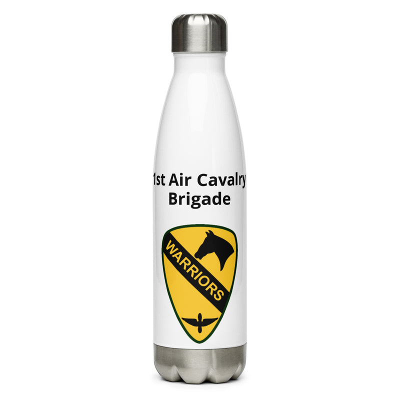 Designed with the 1st Air Cavalry Brigade logo of the US Army, this water bottle is the perfect addition for today's soldier